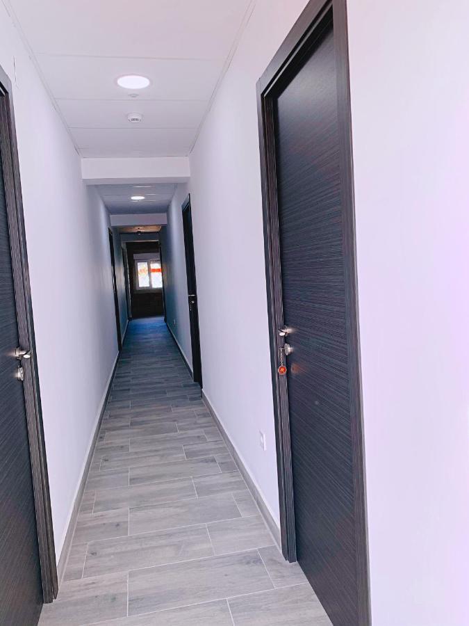Hostal El Castillo Alcala De Guadaira Ngoại thất bức ảnh
